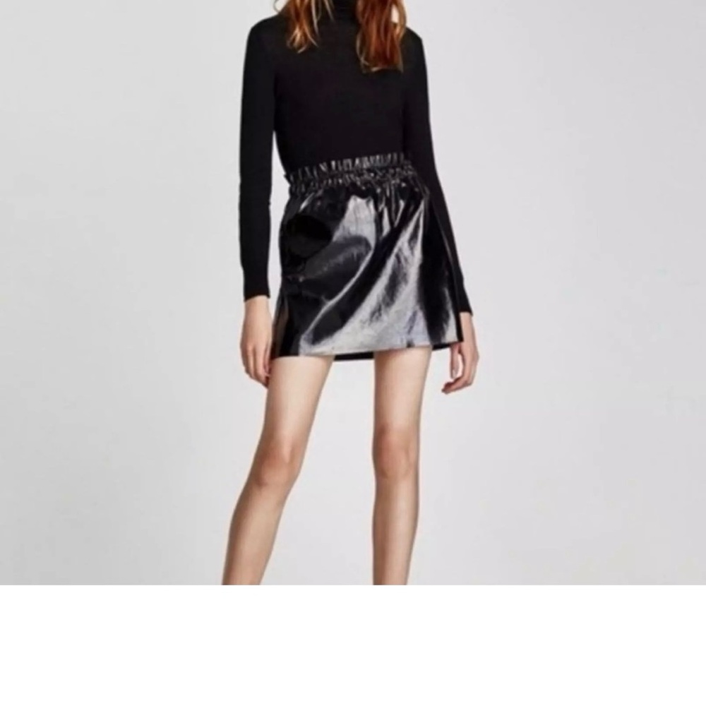 ZARA Black Faux Leather Elasticated Waist Mini Skirt Pockets Size XL.